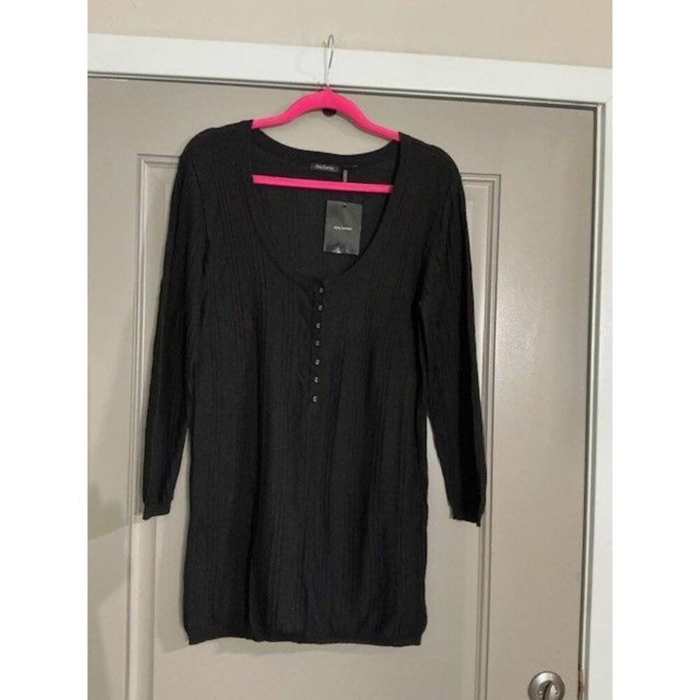 Daisy Fuentes Black women's lightweight sweater with 1/4 button front Sz L NWT
